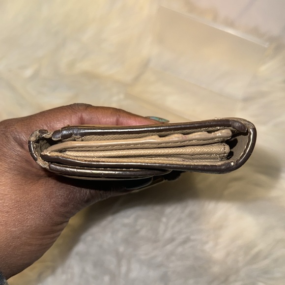 Authentic Vintage Coach Leather Wallet in Tan used condition - Picture 5 of 16